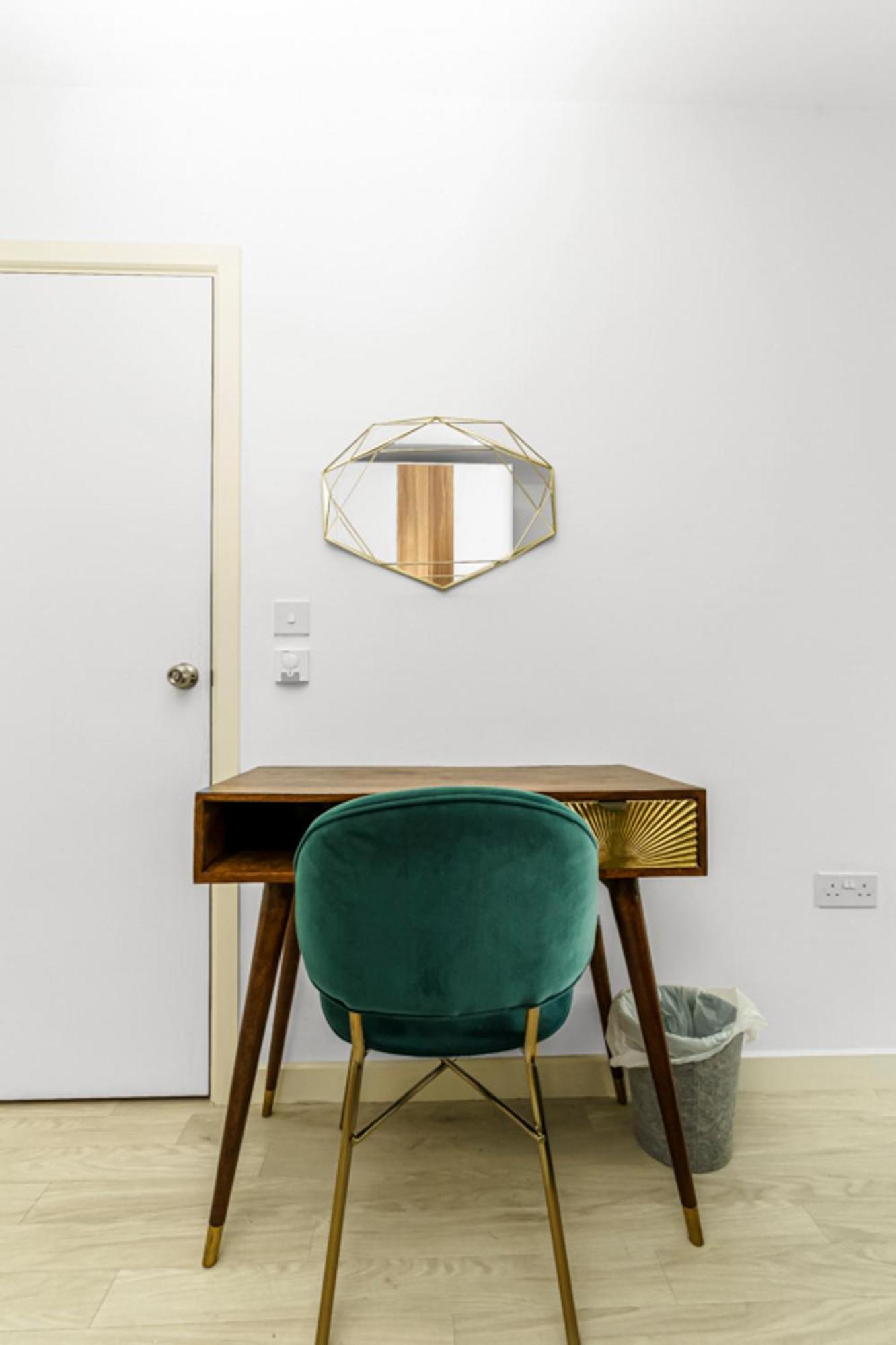 Stylish Surrey Quays Apartment - 10 Mins From Station London Bagian luar foto
